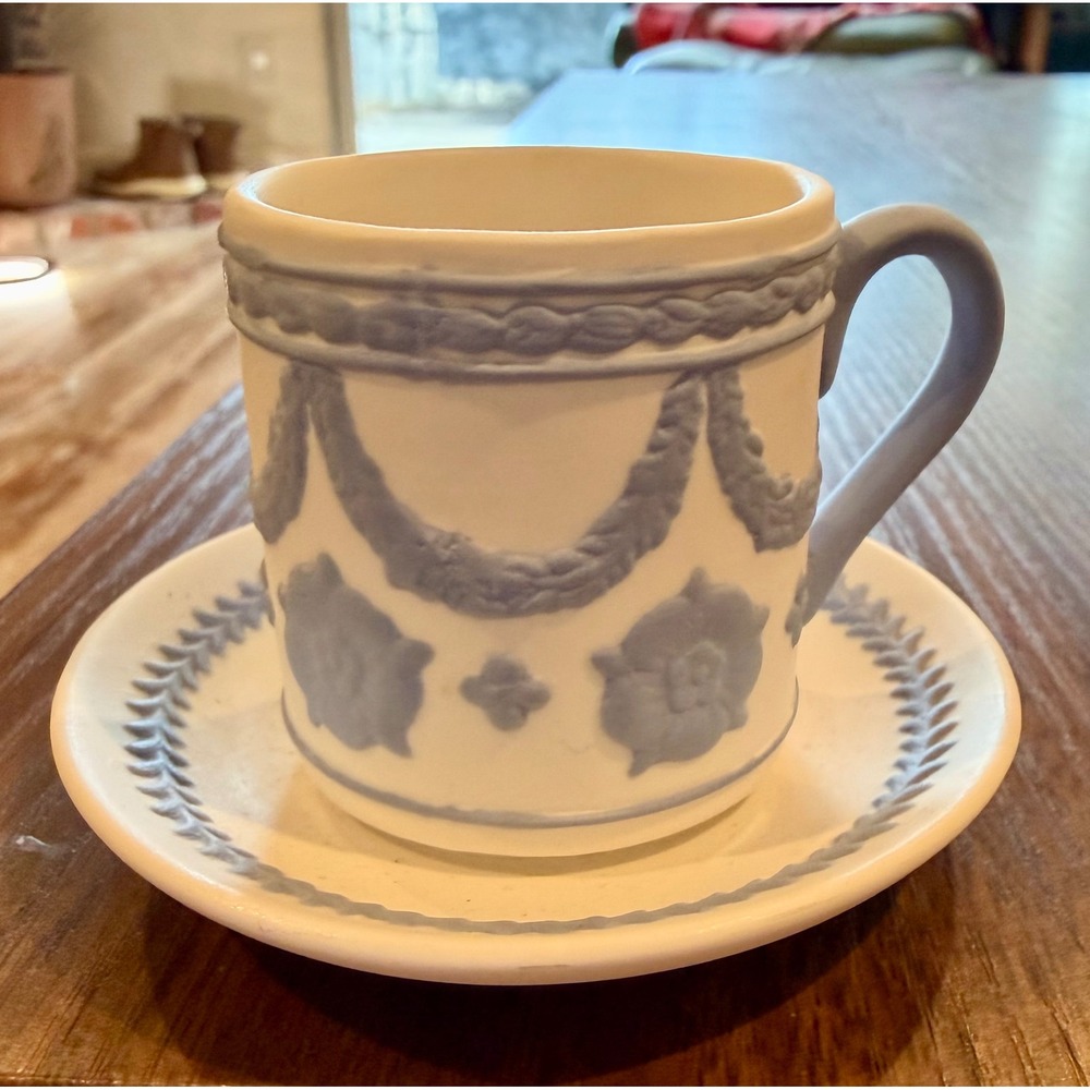 Wedgwood 260th Anniversary Iconic Teacup Saucer Christmas Ornament 2019 Blue